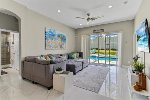 Casa en venta en Davenport, Florida, 4 dormitorios, 184.32 m2 № 2211329 - foto 11