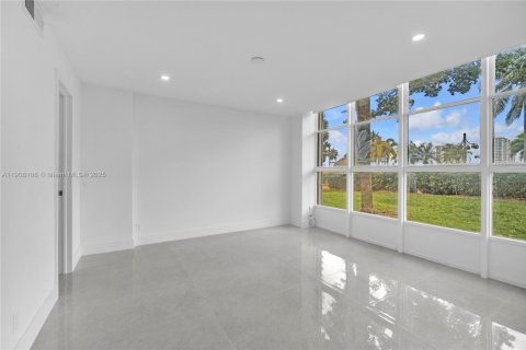Condominio en alquiler en Aventura, Florida, 2 dormitorios, 120.12 m2 № 1966035 - foto 22
