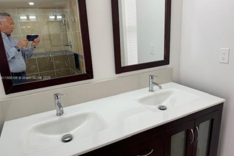 Condominio en alquiler en Aventura, Florida, 2 dormitorios, 120.12 m2 № 1966035 - foto 24