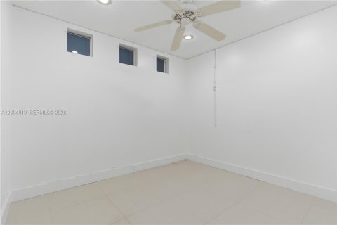 Townhouse in Miami, Florida 3 bedrooms, 107.77 sq.m. № 2069595 - photo 23