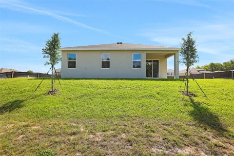Villa ou maison à vendre à Tavares, Floride: 4 chambres, 148.46 m2 № 1916571 - photo 4
