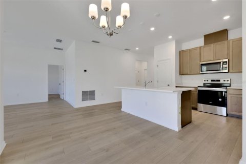 Villa ou maison à vendre à Tavares, Floride: 4 chambres, 148.46 m2 № 1916571 - photo 10