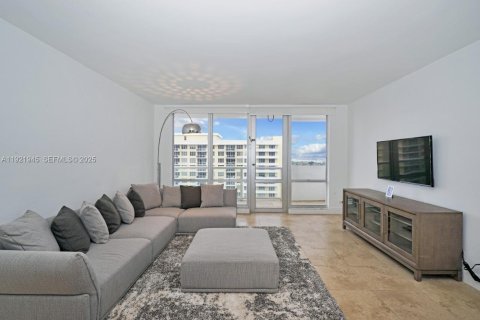 Copropriété à vendre à Miami Beach, Floride: 2 chambres, 119.84 m2 № 1982502 - photo 2