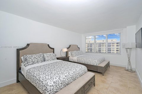 Copropriété à vendre à Miami Beach, Floride: 2 chambres, 119.84 m2 № 1982502 - photo 7