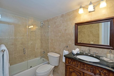 Copropriété à vendre à Miami Beach, Floride: 2 chambres, 119.84 m2 № 1982502 - photo 10