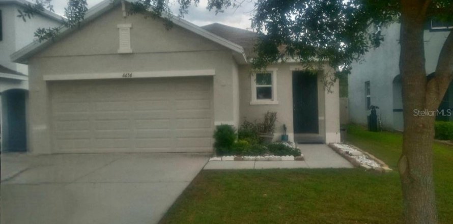 Casa en Brooksville, Florida 3 dormitorios, 140.84 m2 № 2150447