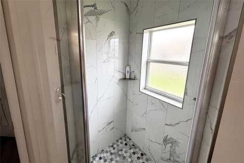 Casa en venta en Weeki Wachee, Florida, 3 dormitorios, 224.64 m2 № 2214016 - foto 13