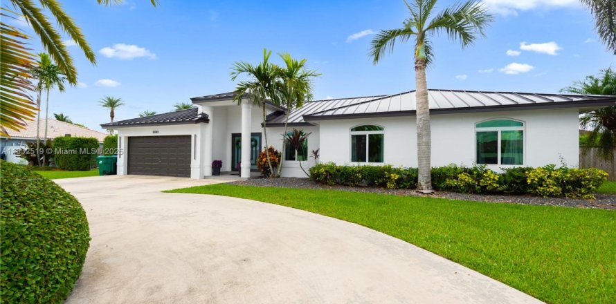 House in Homestead, Florida 3 bedrooms, 171.5 sq.m. № 1825900