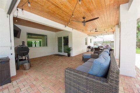House in Homestead, Florida 3 bedrooms, 171.5 sq.m. № 1825900 - photo 27