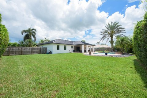 House in Homestead, Florida 3 bedrooms, 171.5 sq.m. № 1825900 - photo 25