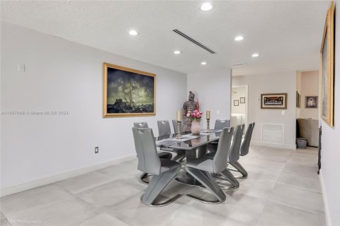 Casa en venta en Wellington, Florida, 4 dormitorios, 373.65 m2 № 1702649 - foto 8