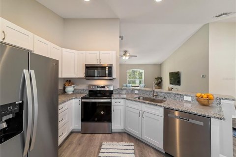 Casa en venta en Ocala, Florida, 3 dormitorios, 119.1 m2 № 1810303 - foto 4