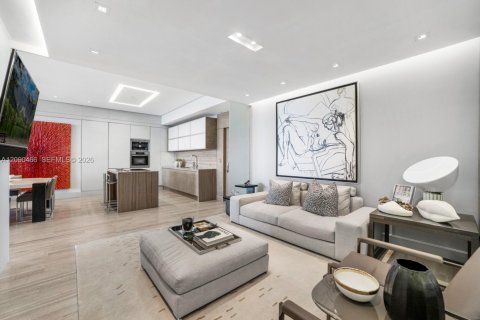 Condo in Miami Beach, Florida, 2 bedrooms  № 2401270 - photo 18