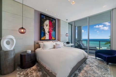 Condo in Miami Beach, Florida, 2 bedrooms  № 2401270 - photo 13