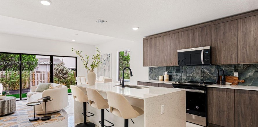 Таунхаус в Флорида-Сити, Флорида 4 спальни № 2068154