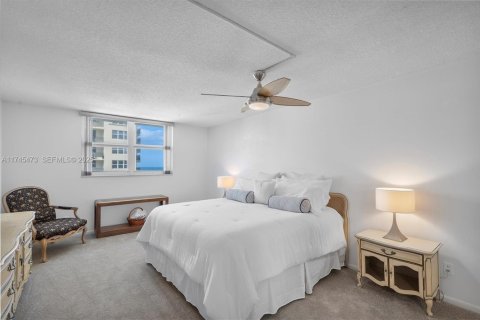 Copropriété à vendre à Hollywood, Floride: 2 chambres, 134.15 m2 № 1977114 - photo 11