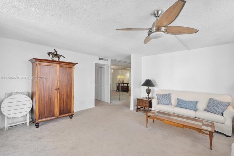 Copropriété à vendre à Hollywood, Floride: 2 chambres, 134.15 m2 № 1977114 - photo 5