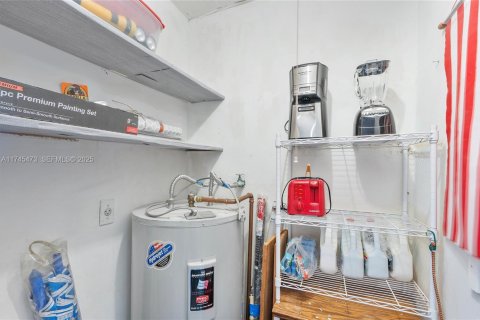 Copropriété à vendre à Hollywood, Floride: 2 chambres, 134.15 m2 № 1977114 - photo 25