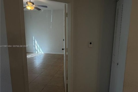 Appartement à louer à Sunrise, Floride: 2 chambres, 98.85 m2 № 2025661 - photo 14