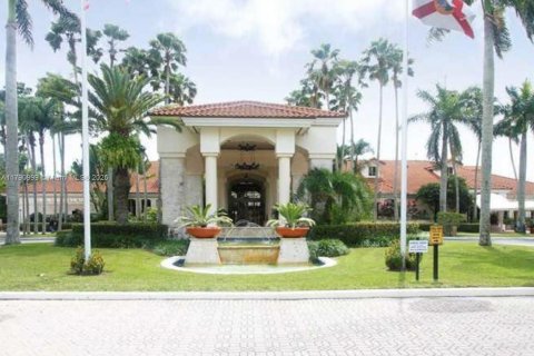 Купить кондоминиум в Дорал, Флорида 3 спальни, 135.64м2, № 1864078 - фото 16