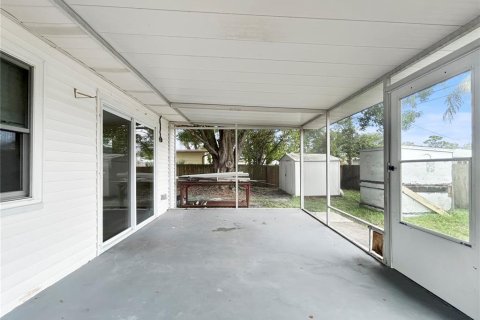 House in Saint Petersburg, Florida 2 bedrooms, 123.75 sq.m. № 1871220 - photo 27