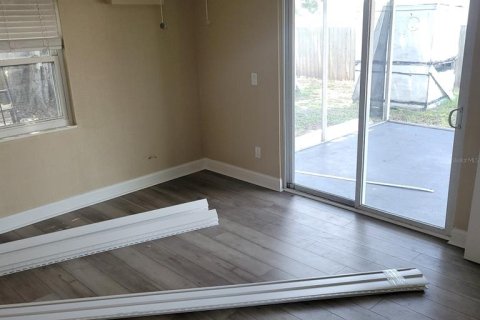 House in Saint Petersburg, Florida 2 bedrooms, 123.75 sq.m. № 1871220 - photo 11