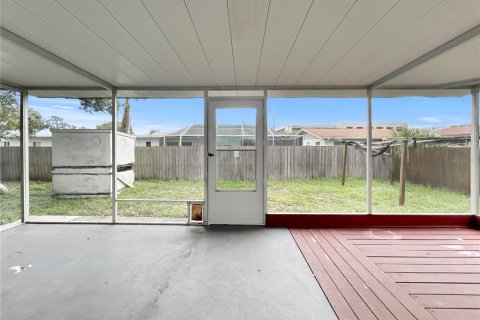 House in Saint Petersburg, Florida 2 bedrooms, 123.75 sq.m. № 1871220 - photo 28