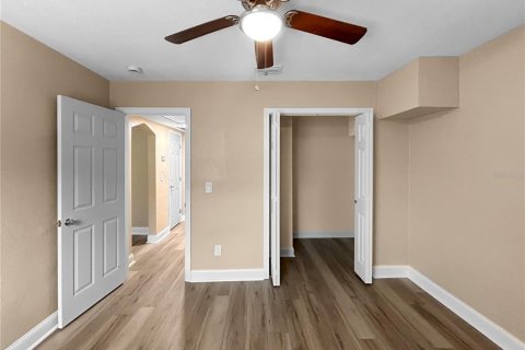 House in Saint Petersburg, Florida 2 bedrooms, 123.75 sq.m. № 1871220 - photo 17