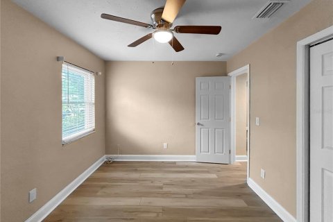 House in Saint Petersburg, Florida 2 bedrooms, 123.75 sq.m. № 1871220 - photo 18