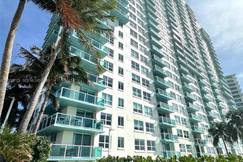 Copropriété à louer à Miami Beach, Floride: 1 chambre, 63.82 m2 № 2089476 - photo 18
