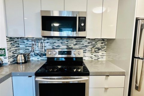 Copropriété à louer à Miami Beach, Floride: 1 chambre, 63.82 m2 № 2089476 - photo 13