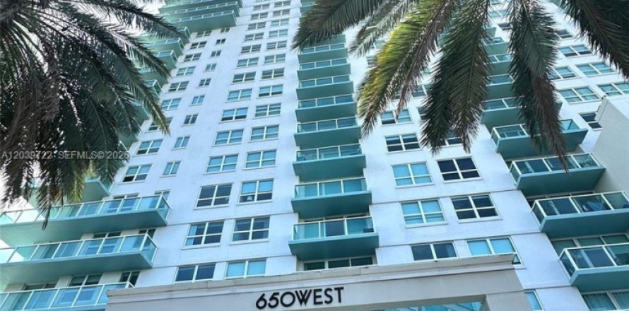 Condo à Miami Beach, Floride, 1 chambre  № 2089476