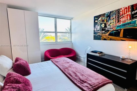 Copropriété à louer à Miami Beach, Floride: 1 chambre, 63.82 m2 № 2089476 - photo 11