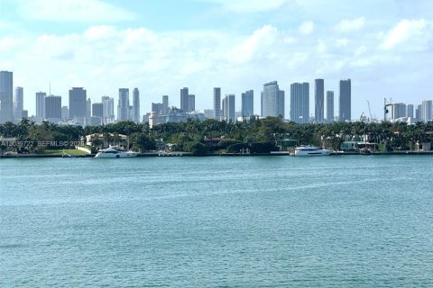 Copropriété à louer à Miami Beach, Floride: 1 chambre, 63.82 m2 № 2089476 - photo 3