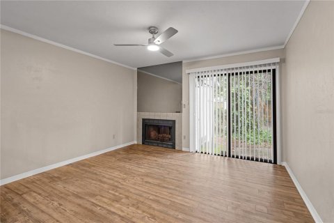 Touwnhouse à louer à Gainesville, Floride: 2 chambres, 94.39 m2 № 2406476 - photo 5