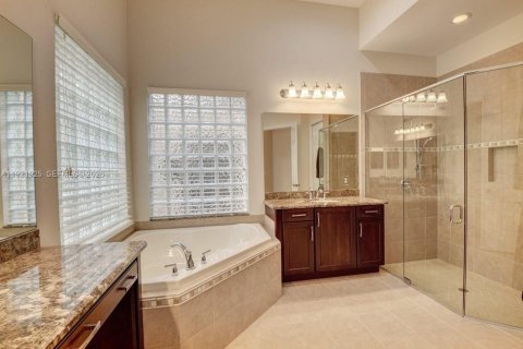 House in Delray Beach, Florida 3 bedrooms, 301.84 sq.m. № 2020935 - photo 30