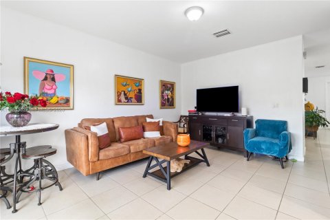 Купить таунхаус в Хомстед, Флорида 4 спальни, 161.28м2, № 2045825 - фото 8