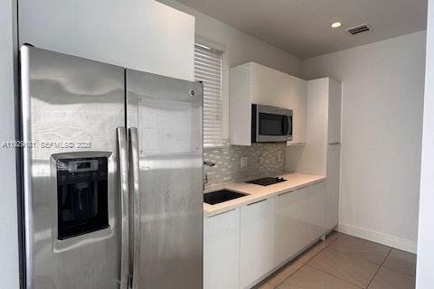 Immobilier commercial à louer à Doral, Floride: 215.25 m2 № 1987557 - photo 2