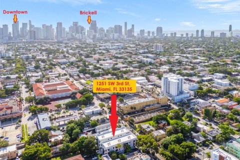 Townhouse in Miami, Florida 3 bedrooms, 144.18 sq.m. № 2000846 - photo 18