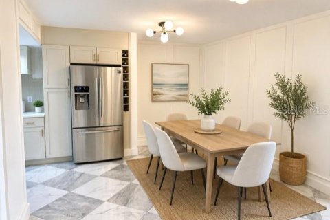 Condo in Indian Rocks Beach, Florida, 2 bedrooms  № 2314246 - photo 17