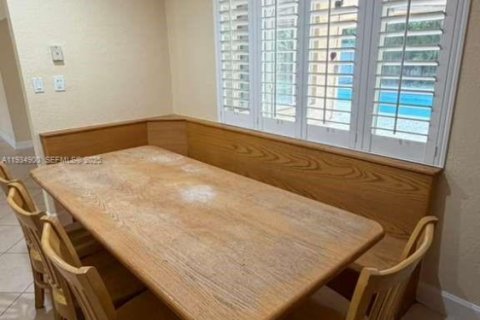 Casa en venta en Fort Lauderdale, Florida, 4 dormitorios, 191.01 m2 № 1993126 - foto 14