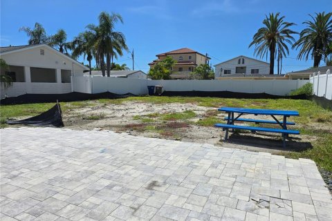 Land in Madeira Beach, Florida № 1826482 - photo 6
