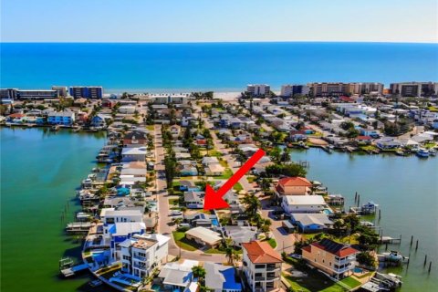Land in Madeira Beach, Florida № 1826482 - photo 1