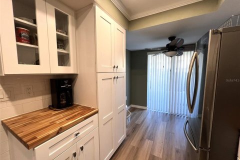 Copropriété à louer à Sarasota, Floride: 2 chambres, 104.7 m2 № 1913470 - photo 4