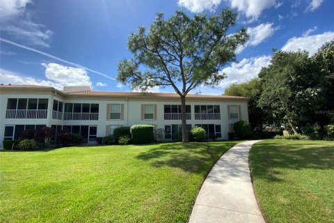 Condo in Sarasota, Florida, 2 bedrooms  № 1913470 - photo 19