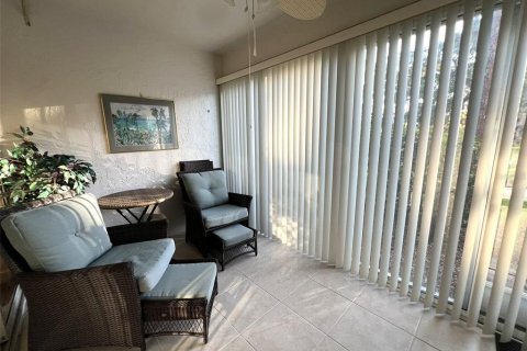 Condo in Sarasota, Florida, 2 bedrooms  № 1913470 - photo 16