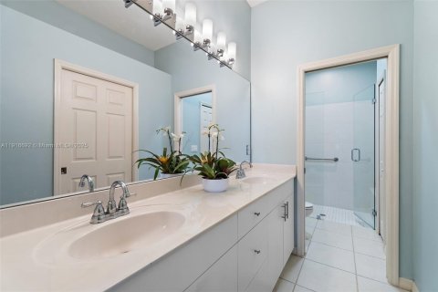 Villa ou maison à vendre à Palm City, Floride: 2 chambres, 124.3 m2 № 1972713 - photo 18