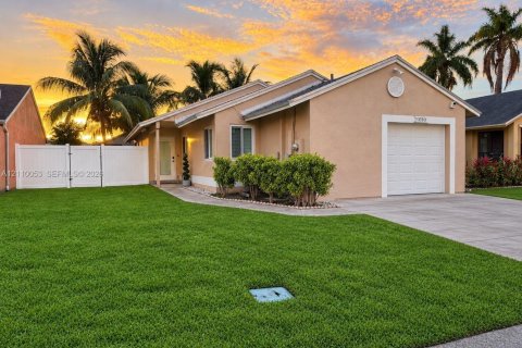 Casa en Pembroke Pines, Florida 2 dormitorios, 96.06 m2 № 2426076