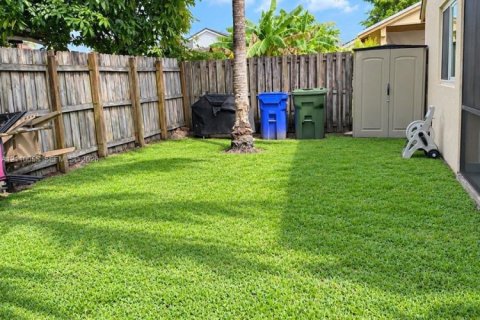 Casa en venta en Pembroke Pines, Florida, 2 dormitorios, 96.06 m2 № 2426076 - foto 5