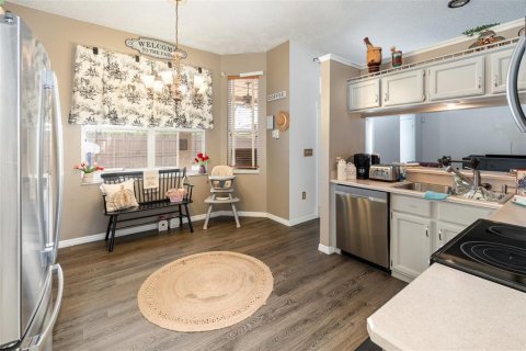 House in Orlando, Florida 4 bedrooms, 214.51 sq.m. № 1690347 - photo 10